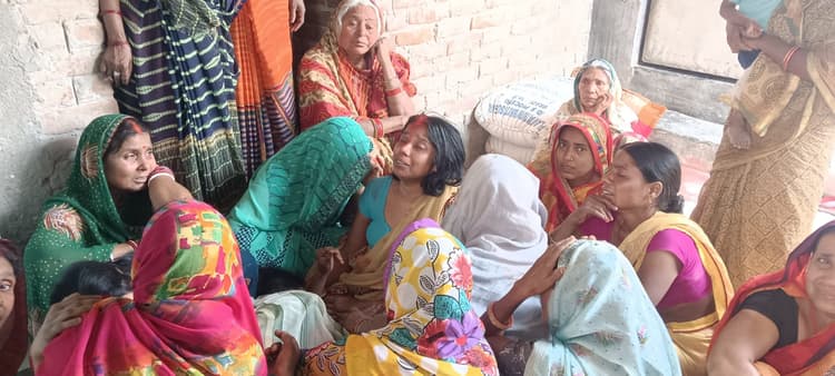 बहन के घर मिलने जा रहे पिता-पुत्र की ट्रक की ठोकर से मौत