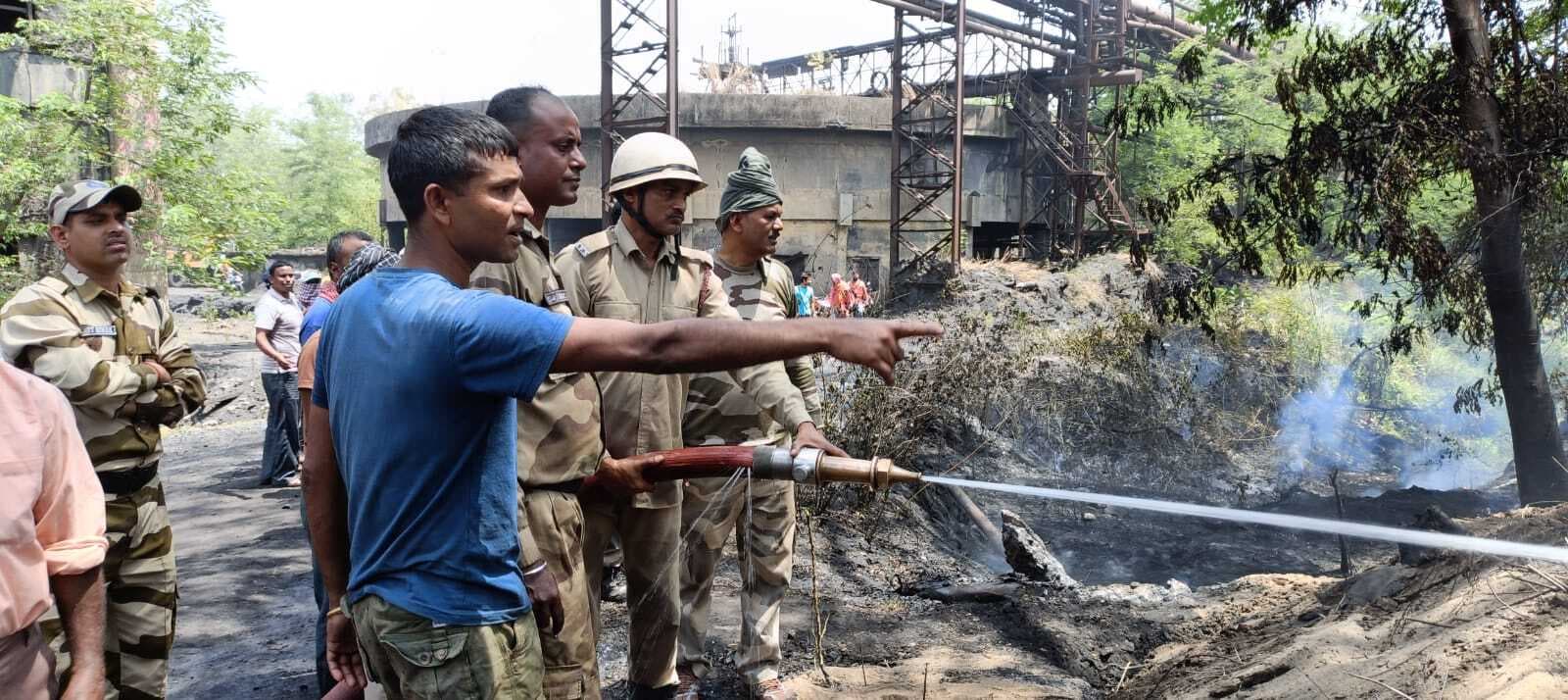- सुदामडीह बंद कोल वाशरी की सॉफ्ट माइंस के निकट झाड़ियों में लगी आग, नुकसान