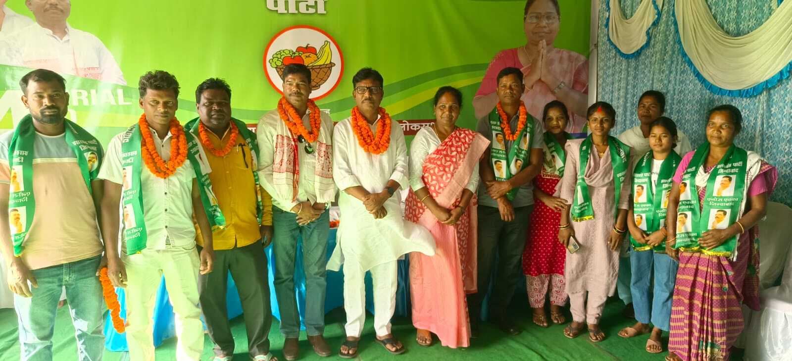 झारखंड पार्टी के चुनावी कार्यालय का उदघाटन