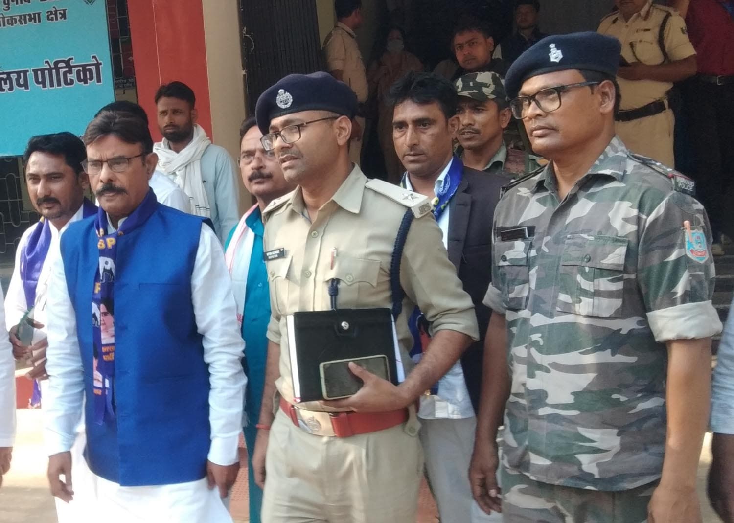 नामांकन करने पहुंचे पूर्व केंद्रीय राज्य मंत्री नागमणि गिरफ्तार