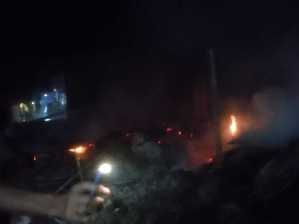 आग लगने से आठ मवेशियों की मौत, लाखों की संपत्ति का नुकसान