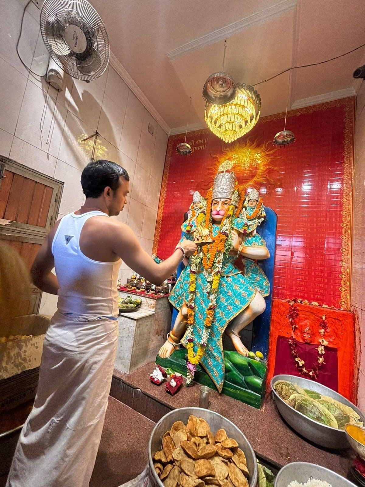 राम व हनुमान जी की छठी मनायी गयी