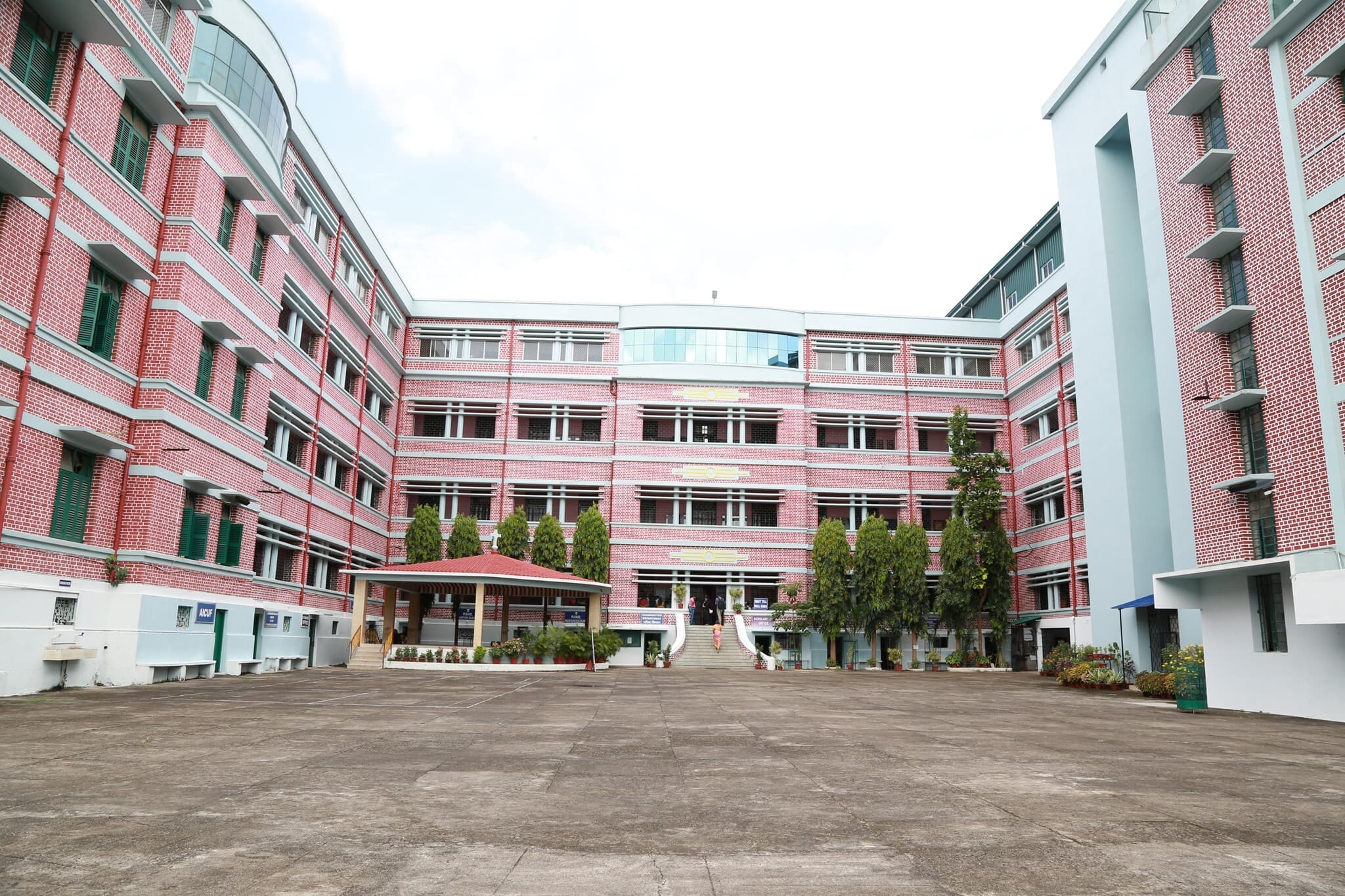 अल्पसंख्यक कॉलेजों में भी इस सत्र से चांसलर पोर्टल से नामांकन, रांची विवि के कुलपति ने की प्राचार्यों के साथ बैठक