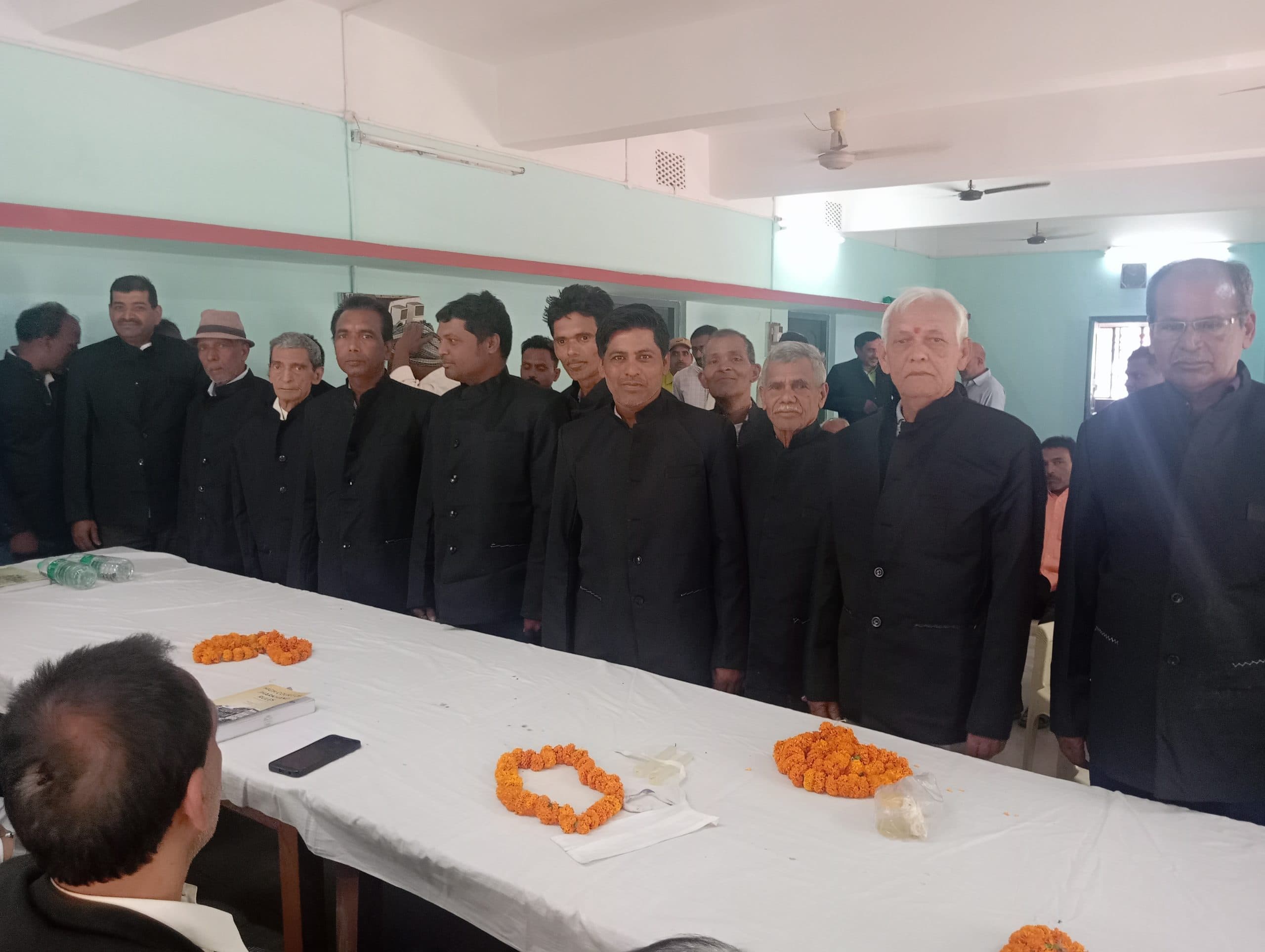 आज से ड्रेस कोड में नजर आयेंगे विधि लिपिक