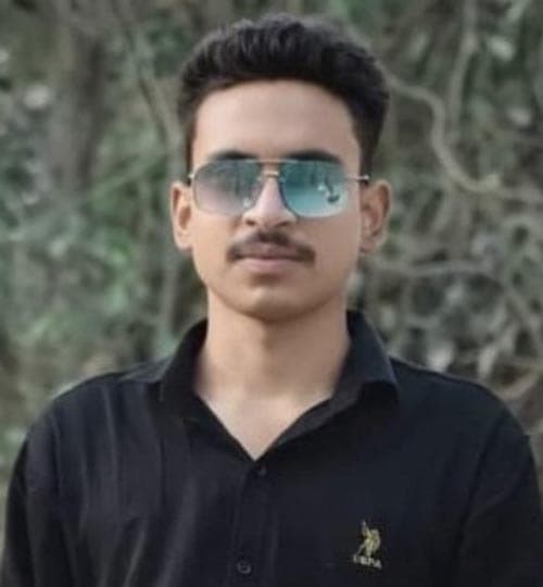 शिक्षित, साफ छवि व क्षेत्र का विकास करने वाला प्रतिनिधि होना चाहिए