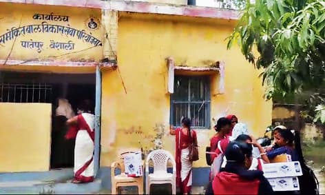 पातेपुर में आंगनबाड़ी केंद्रों को गैस एजेंसी से नहीं मिल रहा चूल्हा