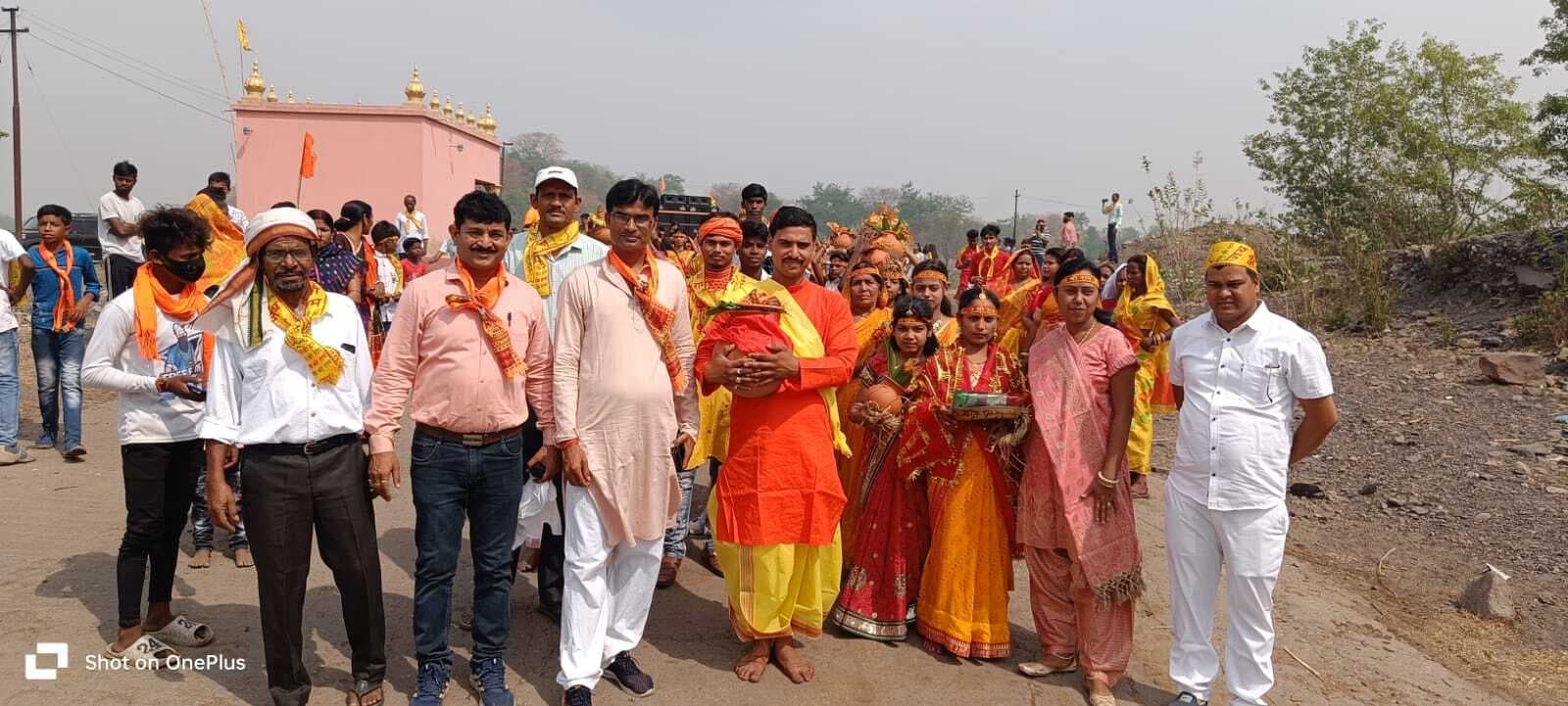 हनुमान मंदिर में प्राण-प्रतिष्ठा को ले निकली कलश यात्रा