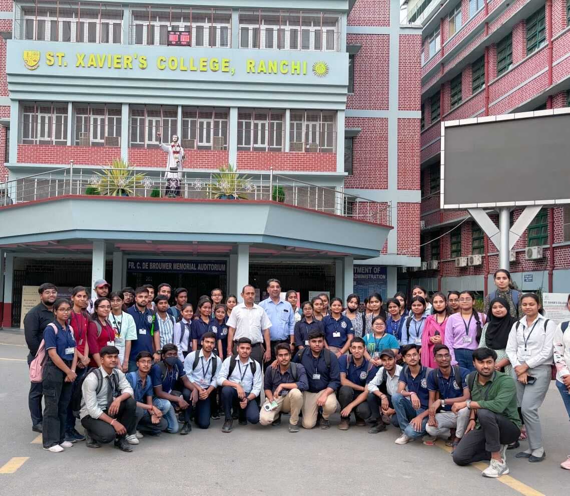 संत जेवियर्स कॉलेज में करियर उत्थान पर किया गया संवाद सत्र