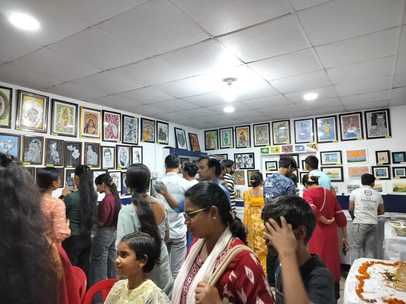 अनुभव कला केंद्र मटवारी की कला प्रदर्शनी का समापन