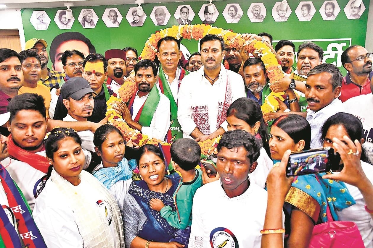 सिर्फ वोट की राजनीति ही जेएमएम व कांग्रेस का मकसद रह गया है : सुदेश