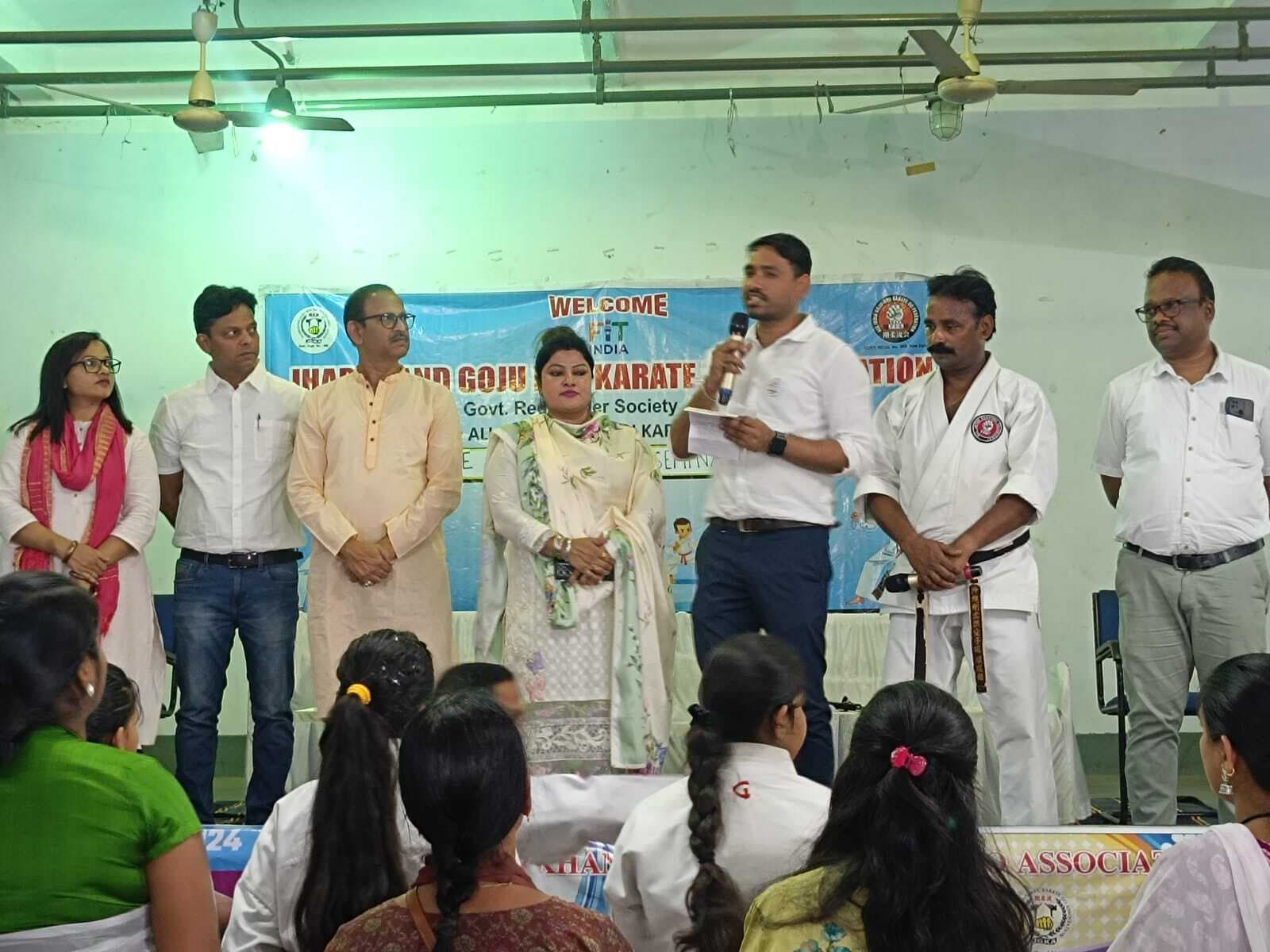 दो दिवसीय कराटे प्रशिक्षण शिविर 100 खिलाड़ी शामिल