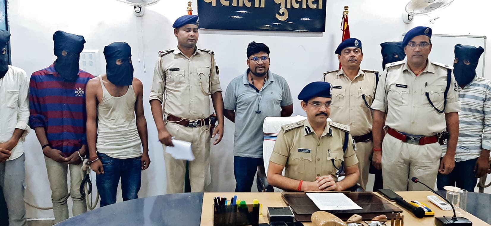 बंधन बैंक एवं सीएसपी संचालक से लूट एवं हत्या मामले में पांच बदमाश गिरफ्तार