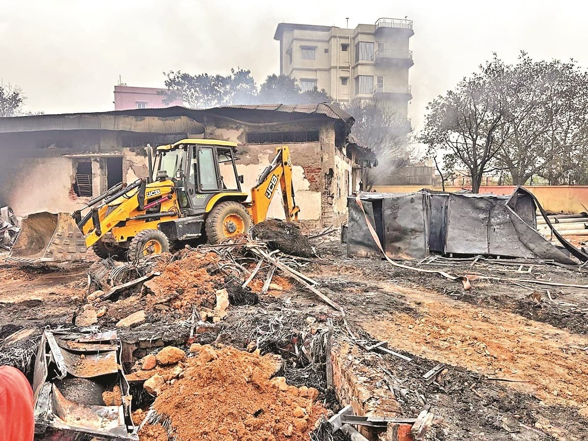 बीएसएनएल के गोदाम में अगलगी में 47 करोड़ का सामान जलकर राख