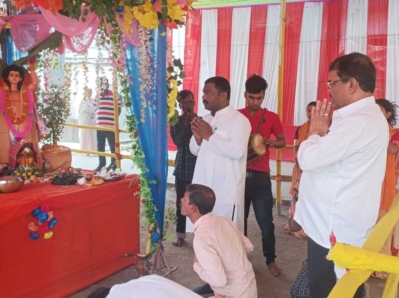 नेपालगढ़ कॉलनी दुर्गा मंदिर में संकीर्तन का शुभारंभ