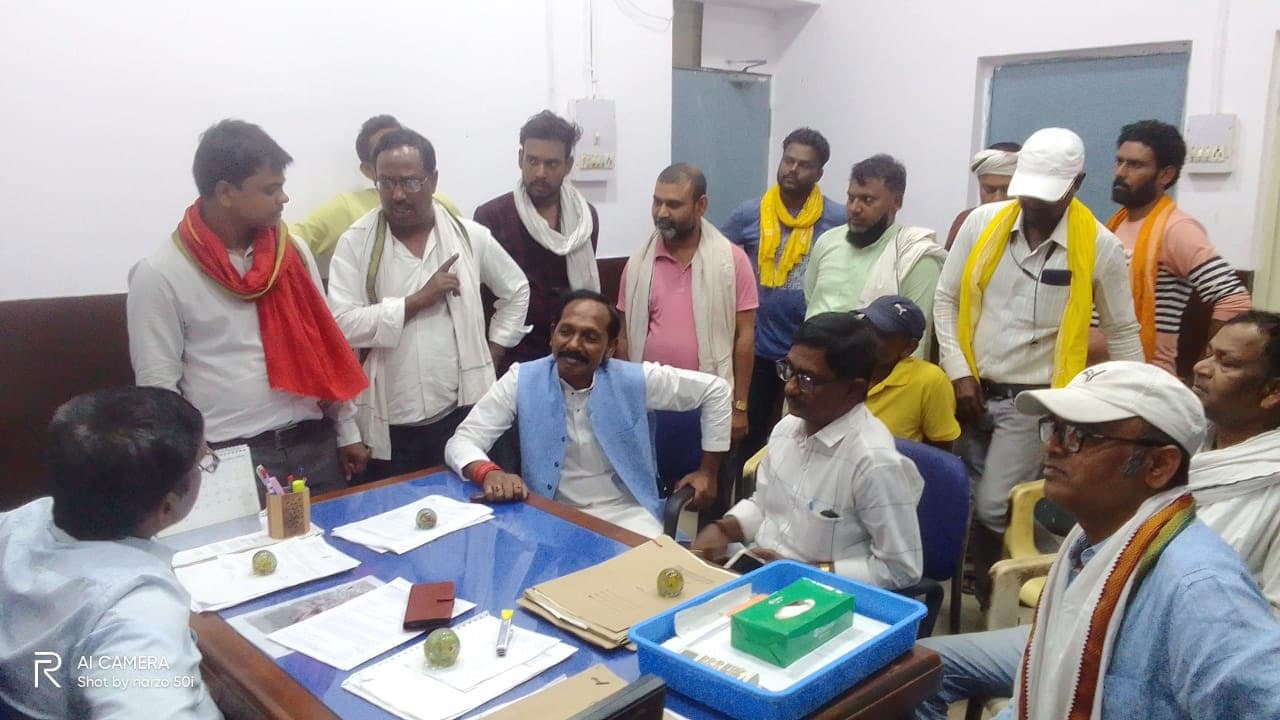 स्थिति हुई विकट, चारों ओर गहराया जलसंकट