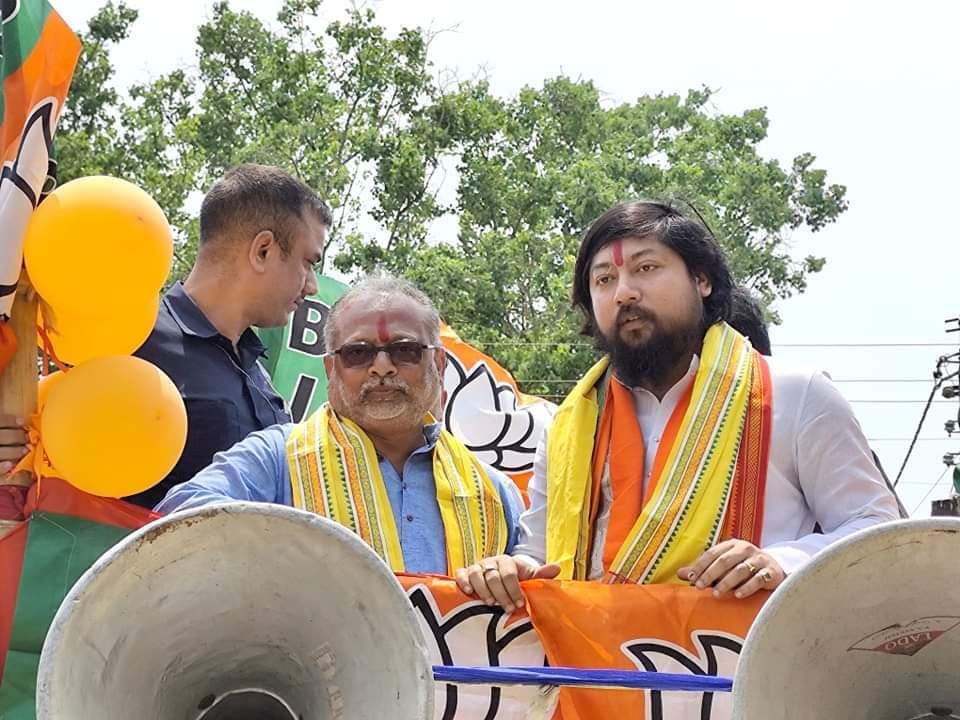 WB News : तारापीठ दर्शन के बाद निशीथ प्रामाणिक ने किया रोड शो