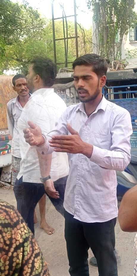 Patna : न्यू मार्केट इलाके में चार बदमाशों ने पिस्तौल के बल पर लूट लिया इ-रिक्शा