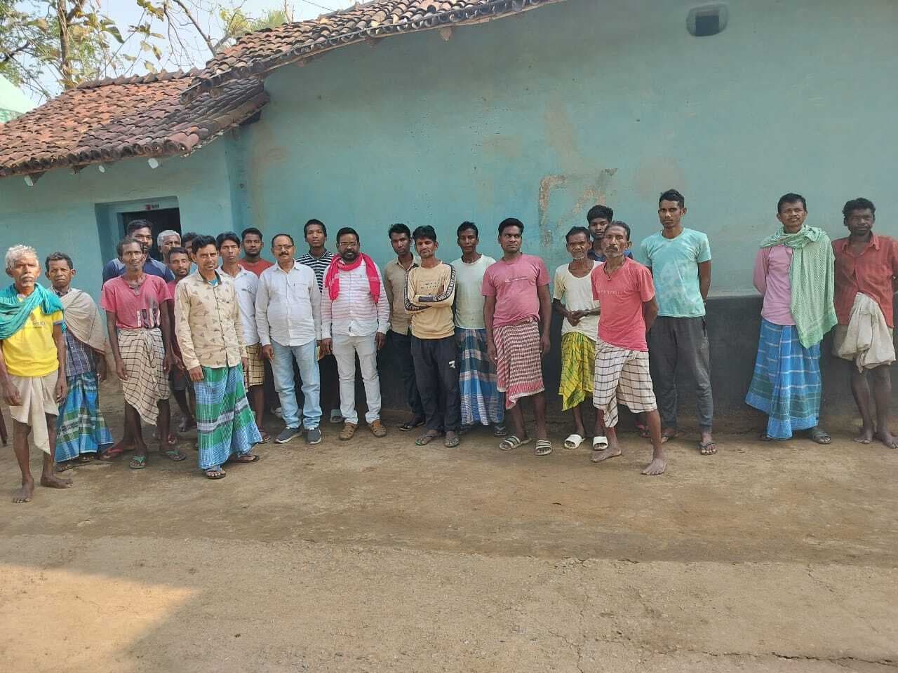 पूर्व विधायक आनंद महतो ने चलाया जनसंपर्क अभियान