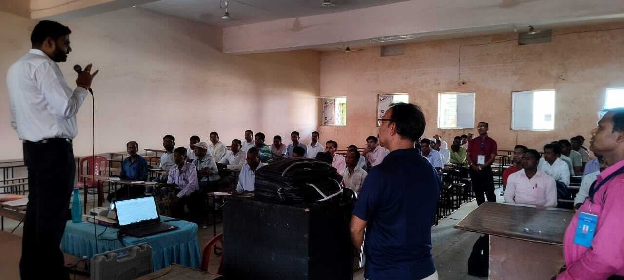 त्रुटिरहित चुनाव कार्य संपन्न करायें : डीसी