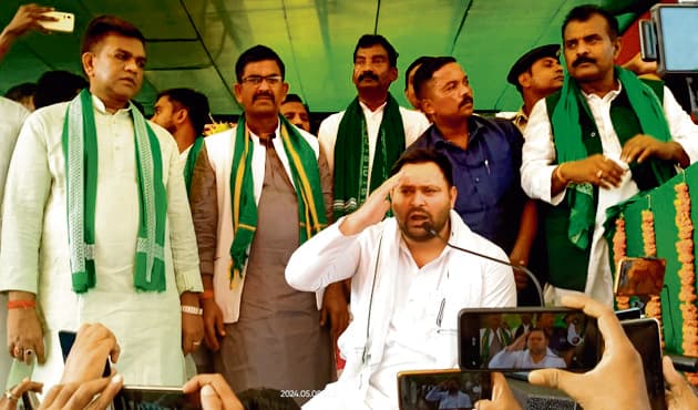 लालू जी केंद्र में होते, तो डालमियानगर का कारखाना चालू होता : तेजस्वी