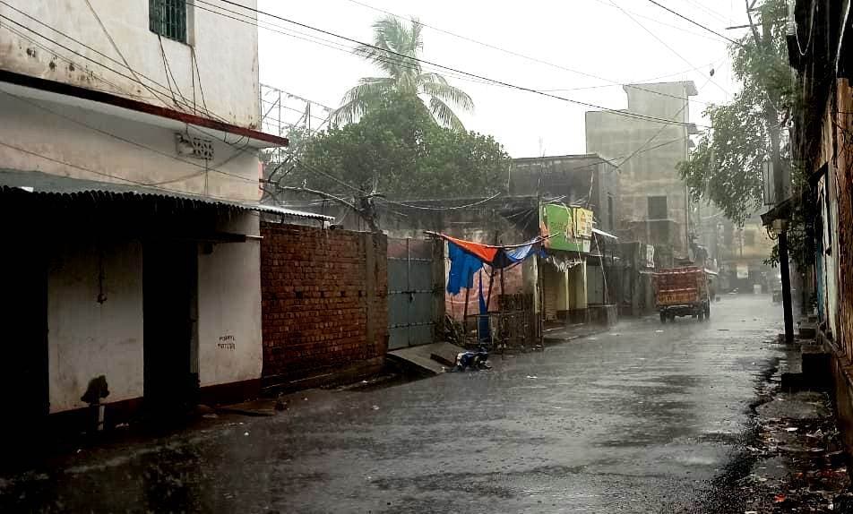 आफत की गर्मी में राहत की हुई बारिश, मौसम हुआ सुहावना