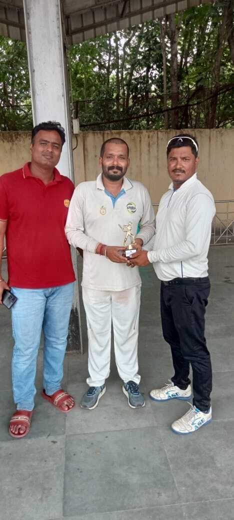 जमशेदपुर ब्लूज ने फ्रेंड्स एकादश को दस विकेट से हराया