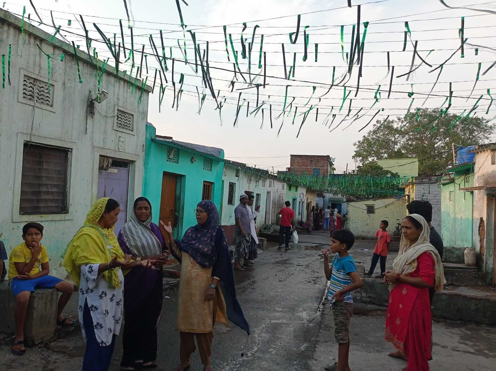 सुशी में हैवी ब्लास्टिंग से बरारी नीचे बस्ती के घरों में पड़ी दरार, आक्रोशित लोगों ने कंपनी का काम ठप कराया