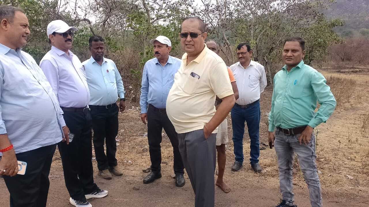 परियोजना विस्तार को ले कतरास जीएम ने किया स्थल निरीक्षण