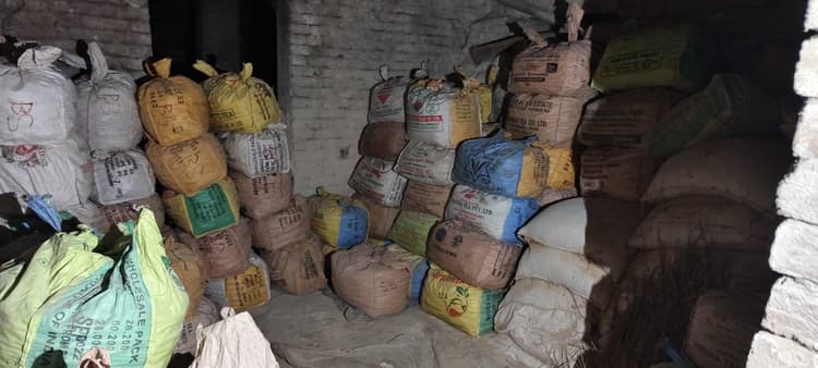 हिरणपुर में एसडीओ व एसडीपीओ ने भारी मात्रा में बाखर किया जब्त