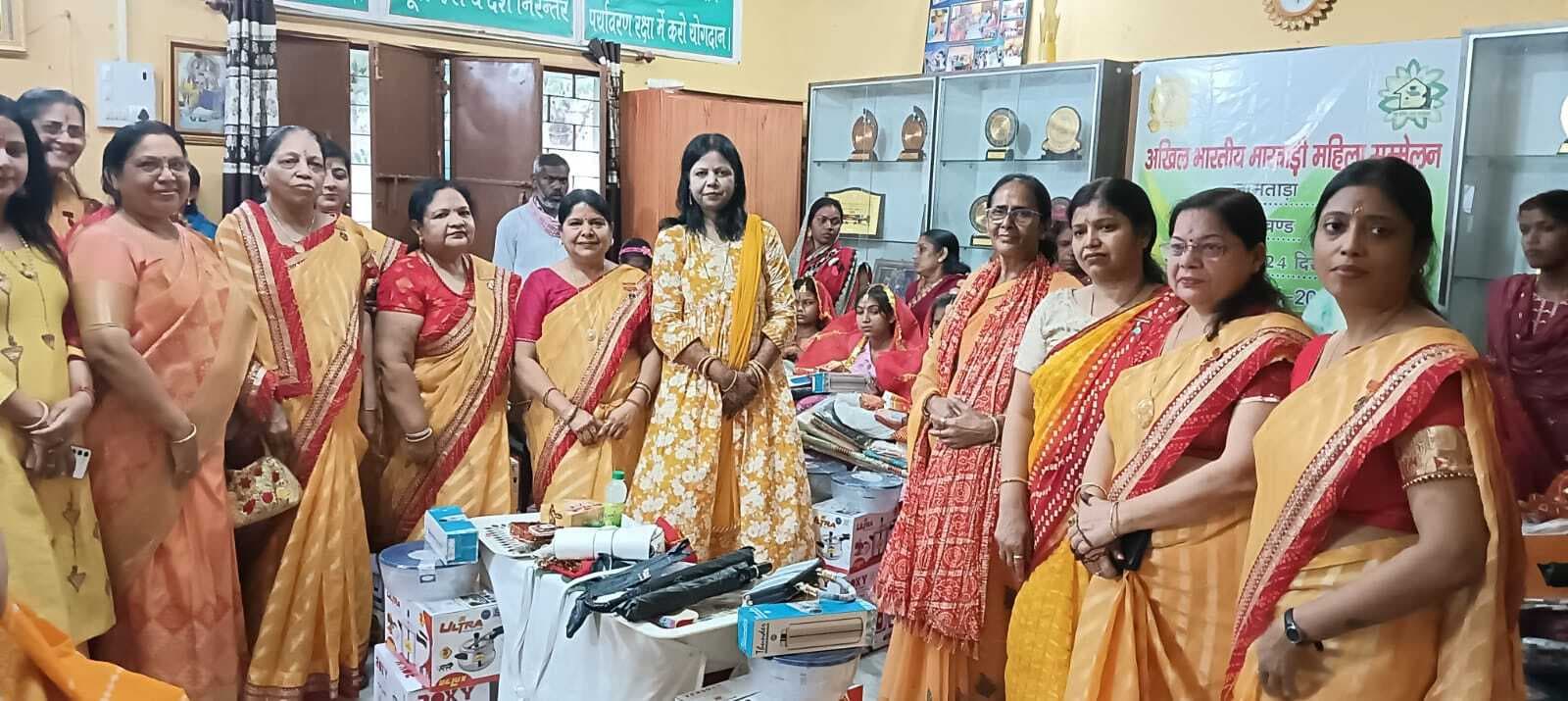 मारवाड़ी महिला सम्मेलन ने किया सामूहिक सहयोग