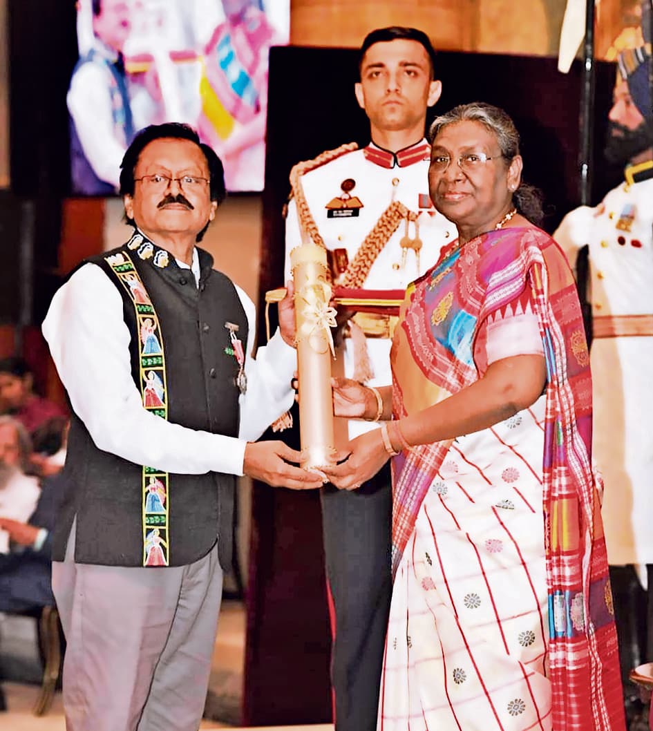 टिकुली आर्ट के लोक कलाकार को राष्ट्रपति के हाथों मिला पद्मश्री अवार्ड