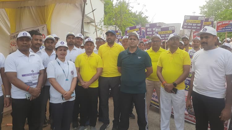 मैराथन दौड़ के साथ मतदाताओं को किया गया जागरूक