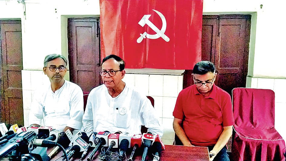 भतीजे को बचाने के लिए ममता हुईं इंडिया गठबंधन से अलग : सलीम