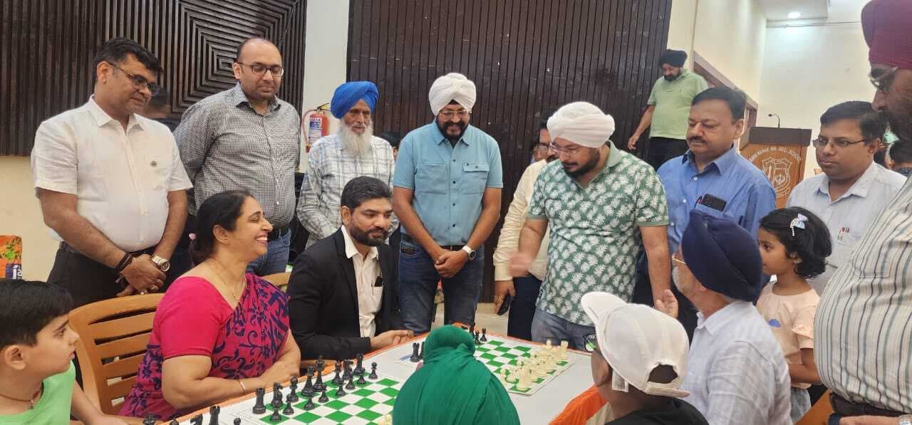 रांची जिला शतरंज प्रतियोगिता शुरू, 184 प्रतिभागी हो रहे शामिल