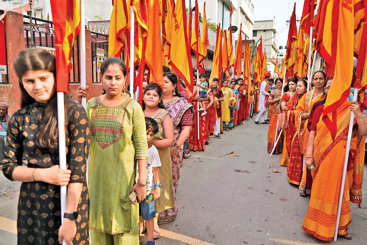 भगवान परशुराम की जयंती पर निकाली गयी भव्य शोभायात्रा