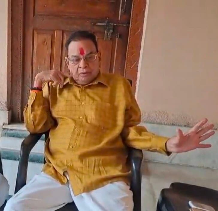 पूर्व मंंत्री माधवलाल सिंह से बातचीत