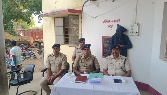 सनसनीखेज खुलासा : महिला के साथ आरोपी का था अवैध संबंध, मोबाइल नहीं देने पर कर दी हत्या