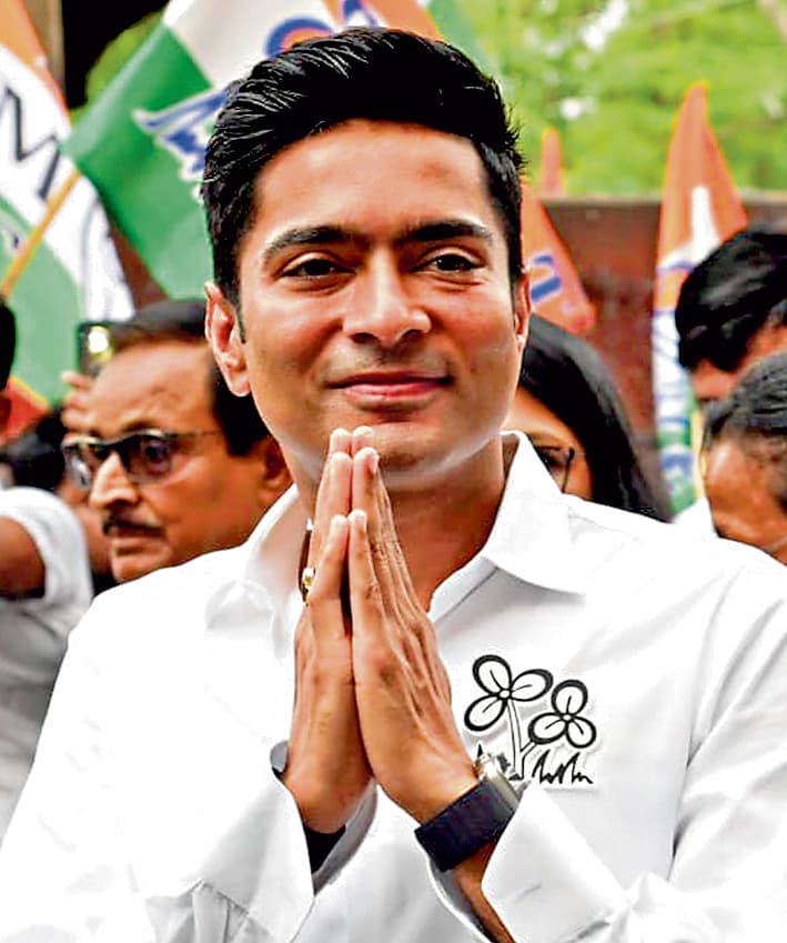 अपने कॉरिडोर व चेंबर का फुटेज दिखाएं राज्यपाल : अभिषेक