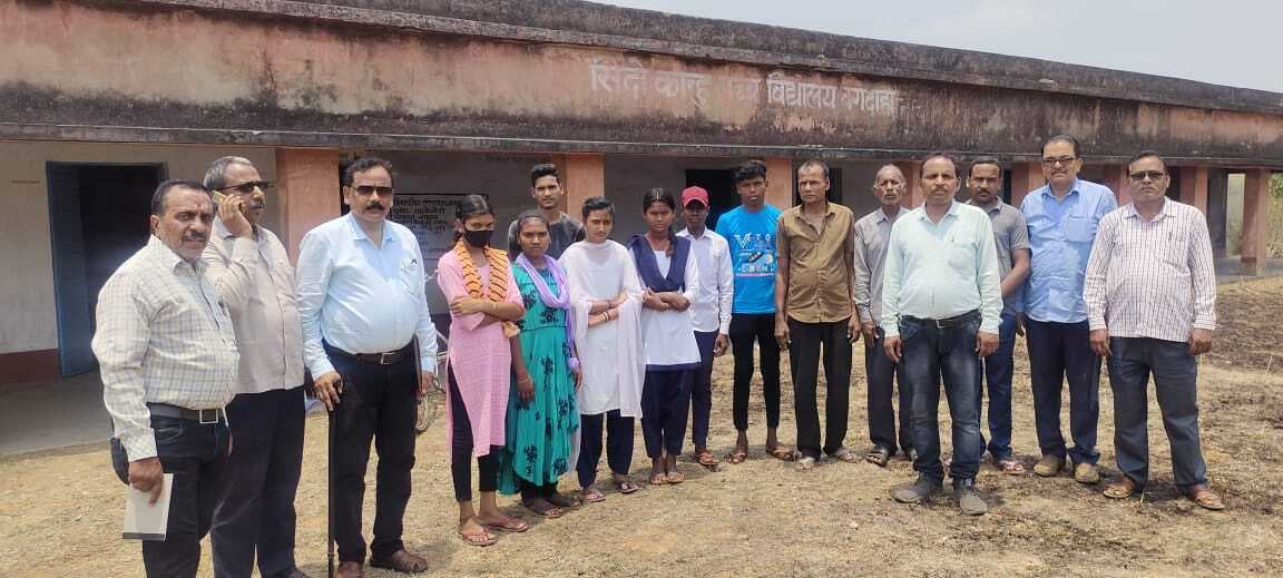 मैट्रिक परीक्षा का परिणाण संतोषप्रद नहीं होने पर राज्य स्तरीय टीम ने पालोजोरी के छह स्कूलों का किया निरीक्षण