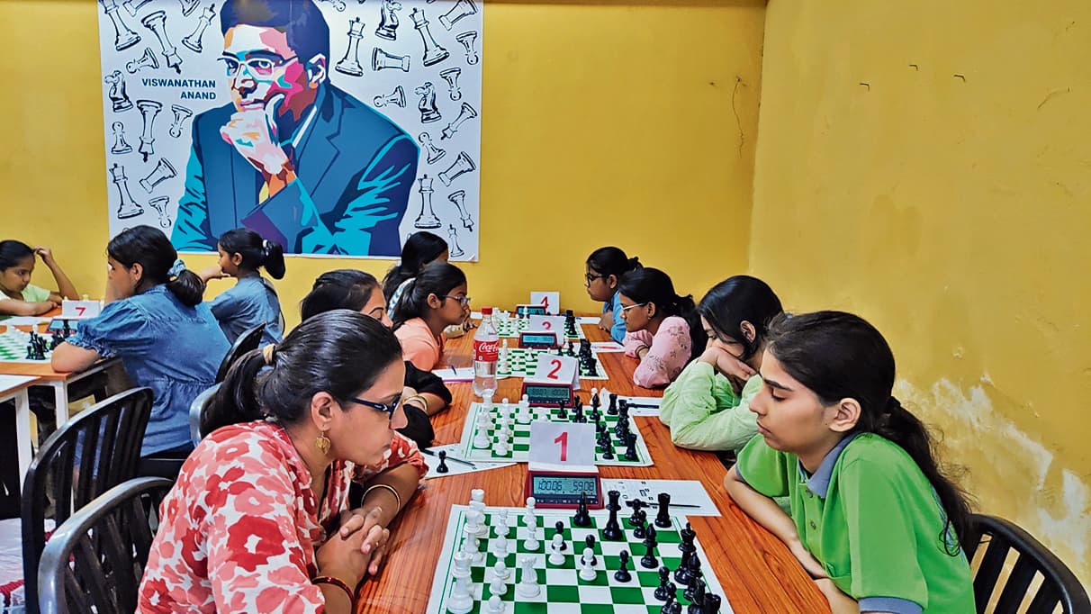 बिहार राज्य महिला शतरंज प्रतियोगिता में मरियम फातिमा शीर्ष पर