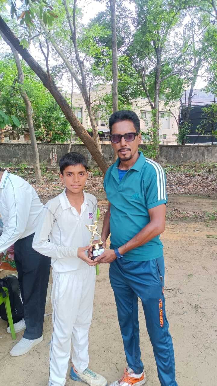 जमशेदपुर ब्लूज ने डायमंड क्रिकेट क्लब को छह विकेट से हराया