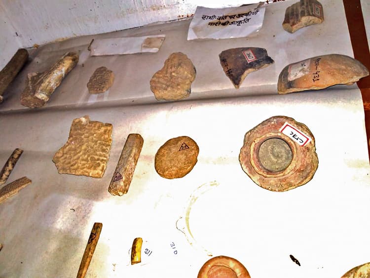 टूरिज्म हब बनने की बाट जोह रहे लोग, उम्मीदों पर फिर रहा पानी