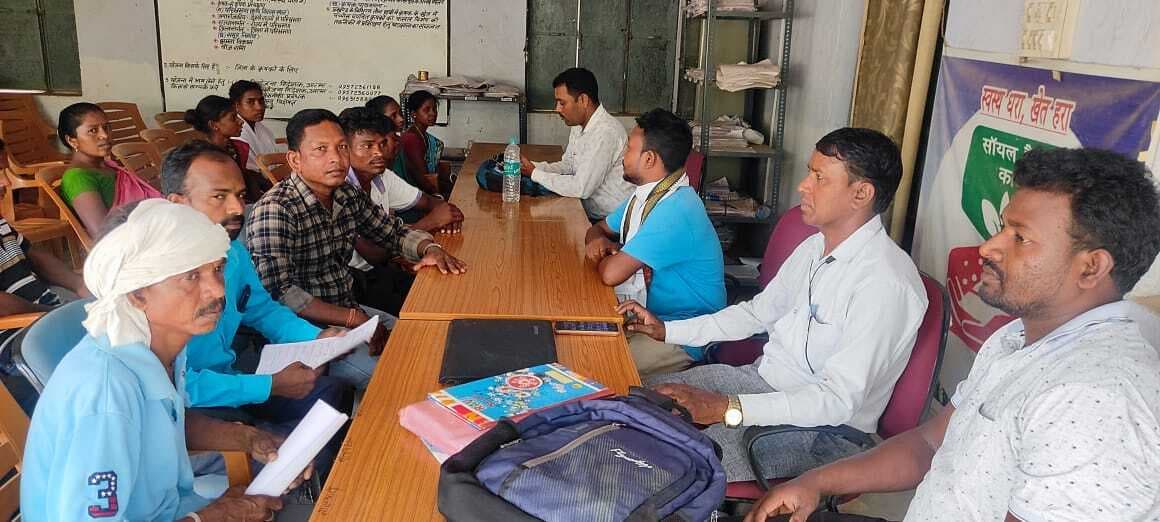 किसान मित्रों को केसीसी फॉर्म भरने की दी गयी जानकारी