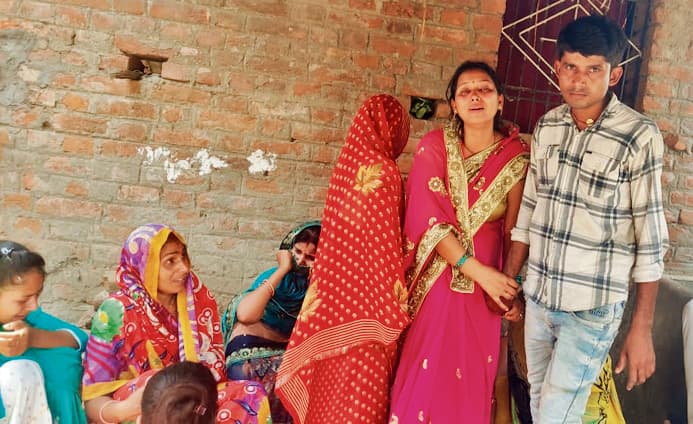 घर के आंगन में मिला बहू का शव, ससुराल वाले हुए फरार