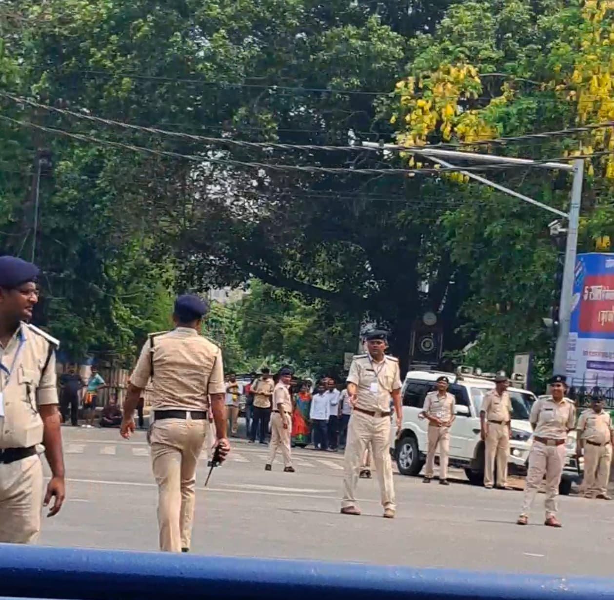 Patna : एयरपोर्ट से गुरुद्वारे तक दो हजार से अधिक जवानों की रही तैनाती