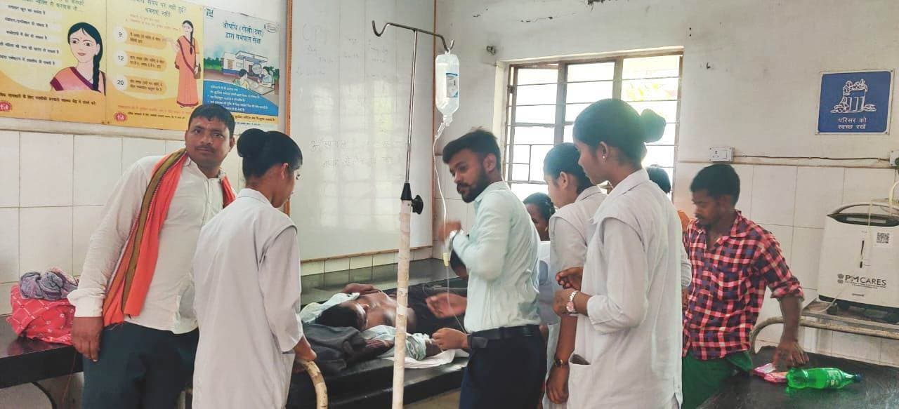 हादसा : ट्रैक्टर की चपेट में आकर युवक घायल, रेफर