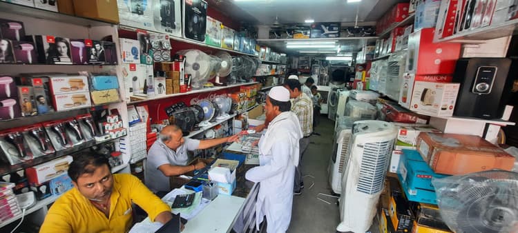 गर्मी में पंखे से अधिक कूलर का हो रहा कारोबार