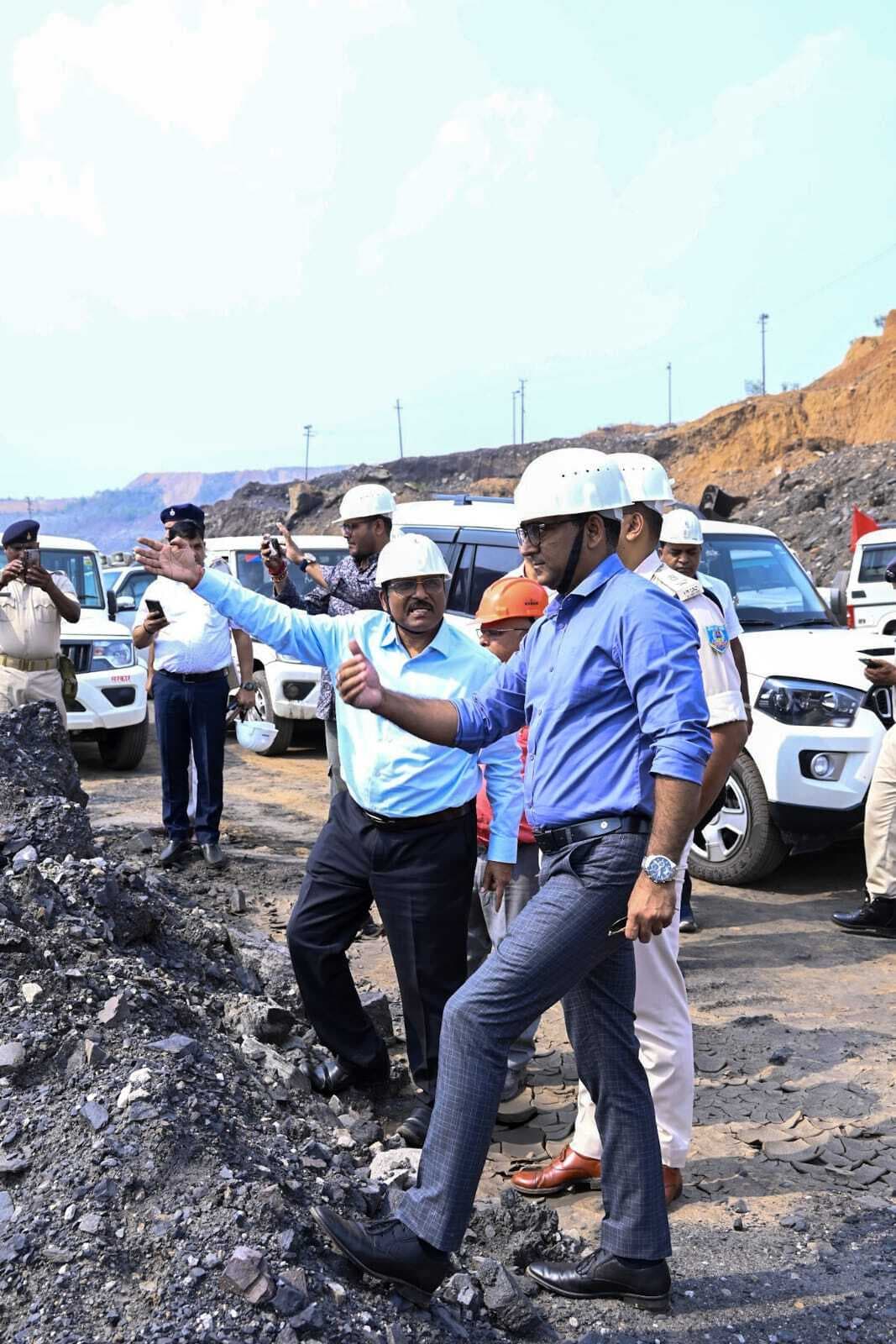 अधिग्रहण संबंधी किसी भी समस्या के समाधान के लिए जिला प्रशासन से लें मदद