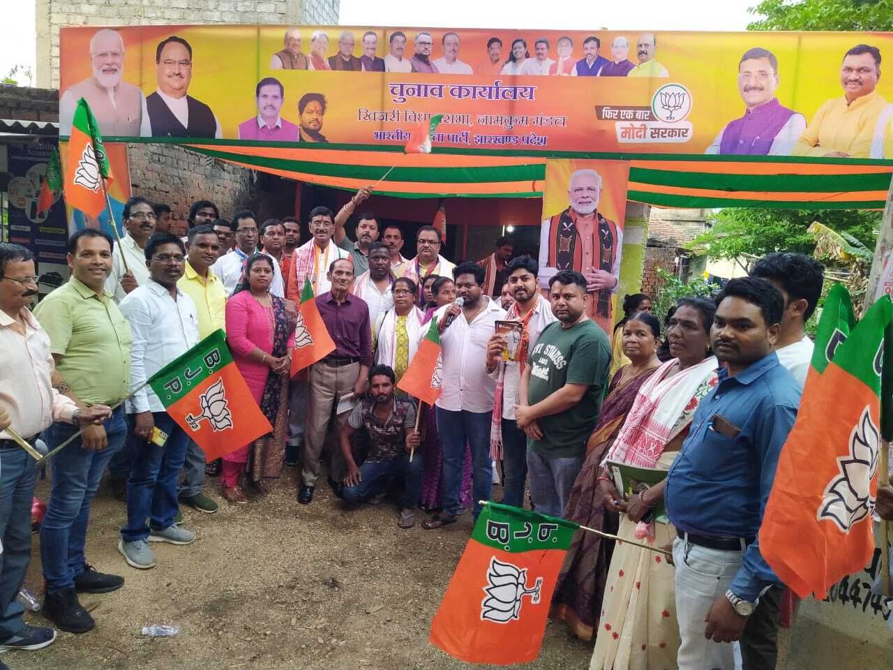 संजय सेठ ने रामपुर में किया चुनाव कार्यालय का उदघाटन