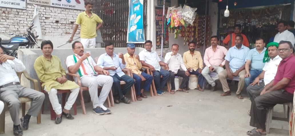 कांग्रेस प्रत्याशी ने विभिन्न गांवों में किया जनसंपर्क